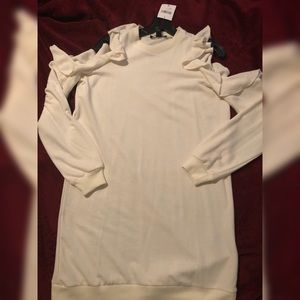 Peep shoulder Sweater Small